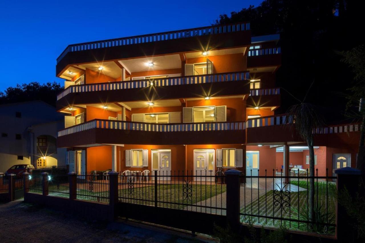 Budva Felix Suites Εξωτερικό φωτογραφία